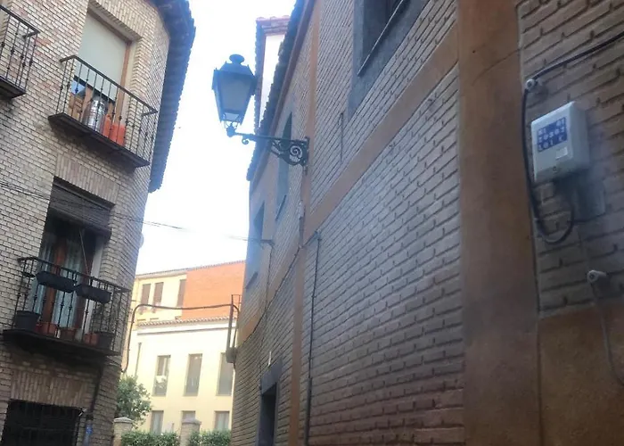 Casa Galeria De Aljibes * 톨레도